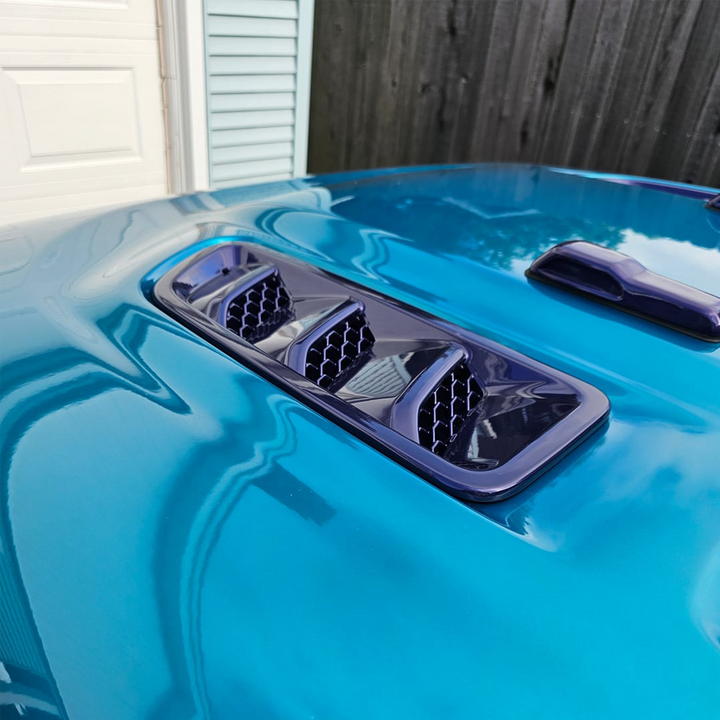2024 JL Wrangler Rubicon with Reign Purple painted Hood Vents 