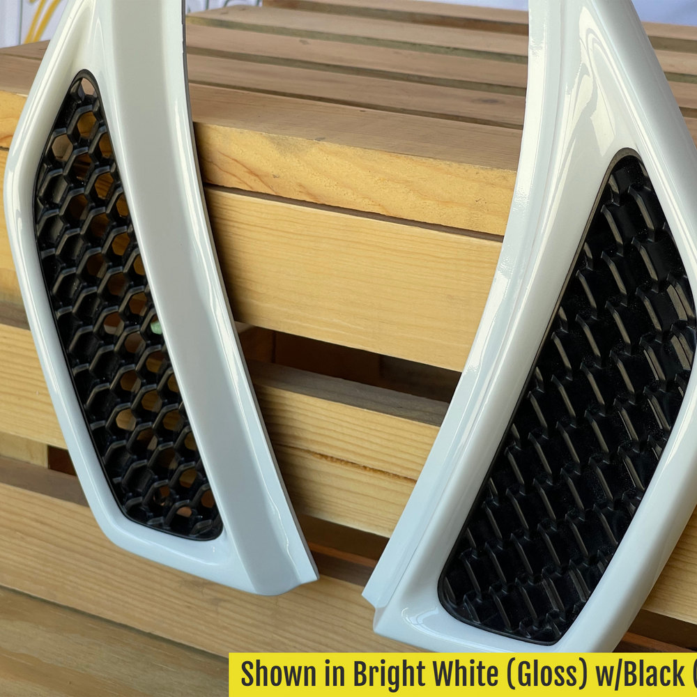 Two Tone Fender Vent Bright White Perimeter, Black Gloss Inset