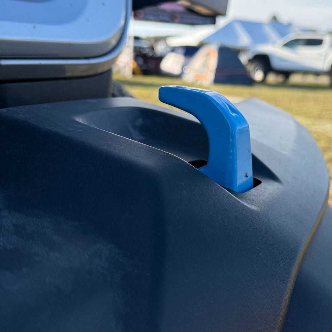 4xe electric blue tow hook close up